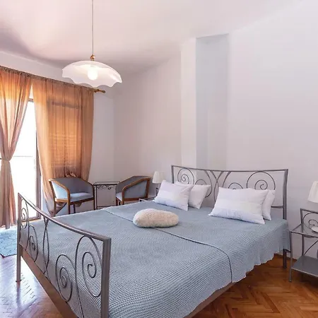 בית נופש Two-bedroom Holiday In *