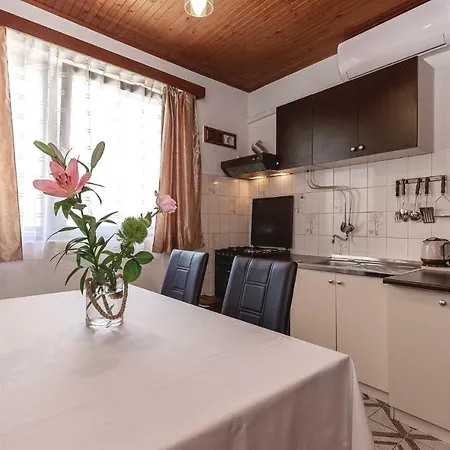 בית נופש Two-bedroom Holiday In נובי ווינודולסקי
